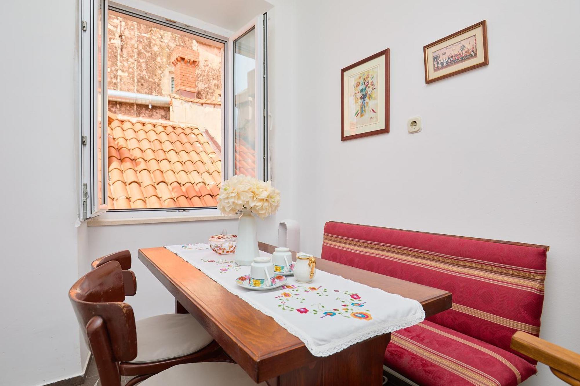 Soul Of The Old Town, Prijeko Street Apartment Дубровник Екстериор снимка