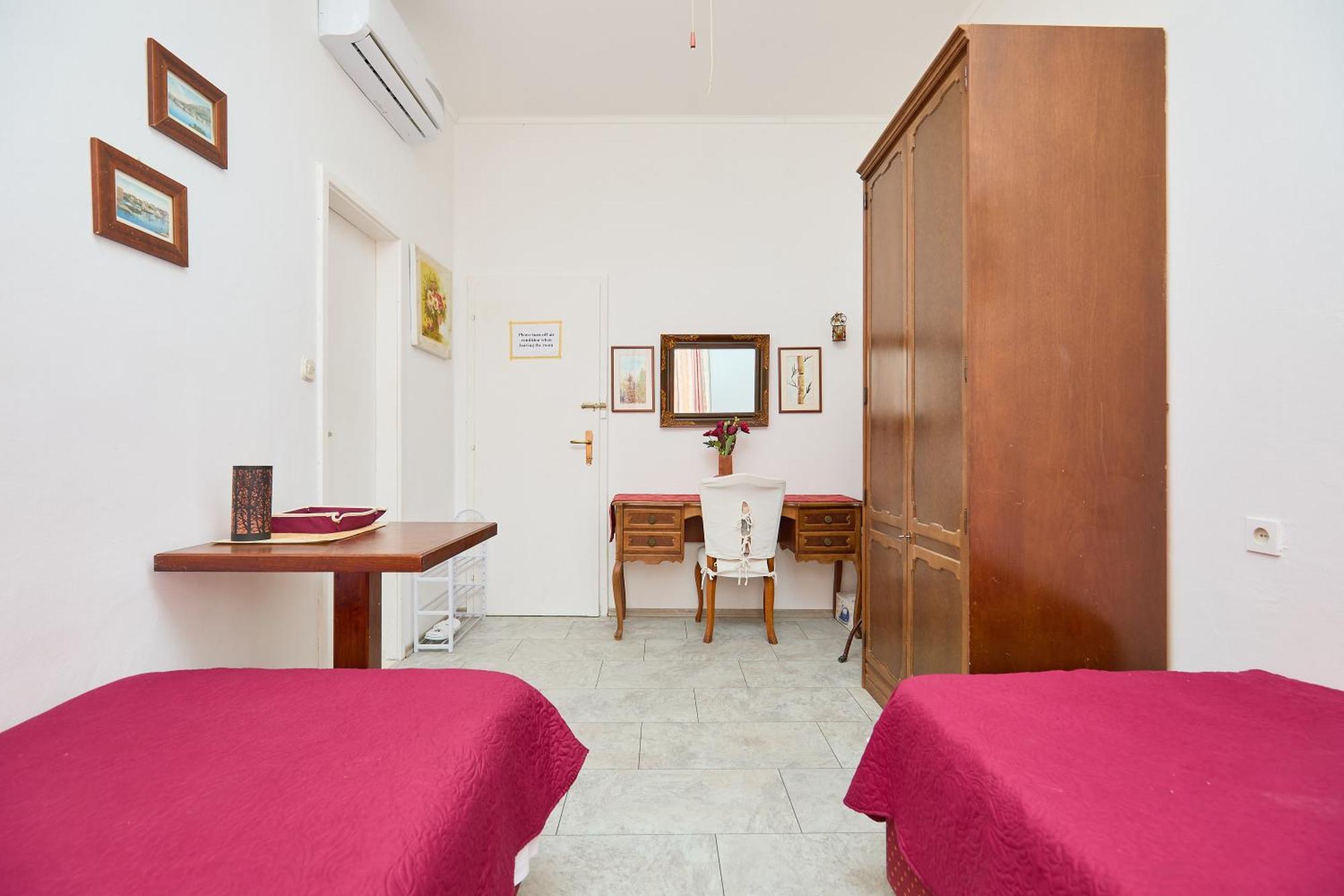 Soul Of The Old Town, Prijeko Street Apartment Дубровник Екстериор снимка